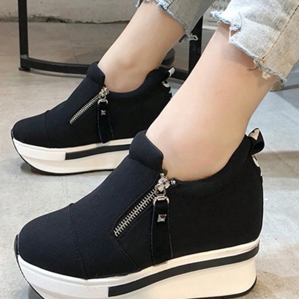 Brand new so light Women's Platform Wedge Sneakers